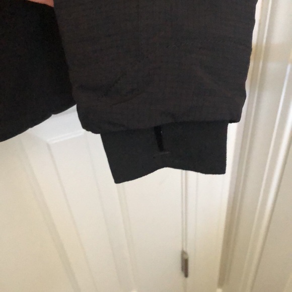 Mountain Hardware Dry Elite Jacket - Picture 10 of 16